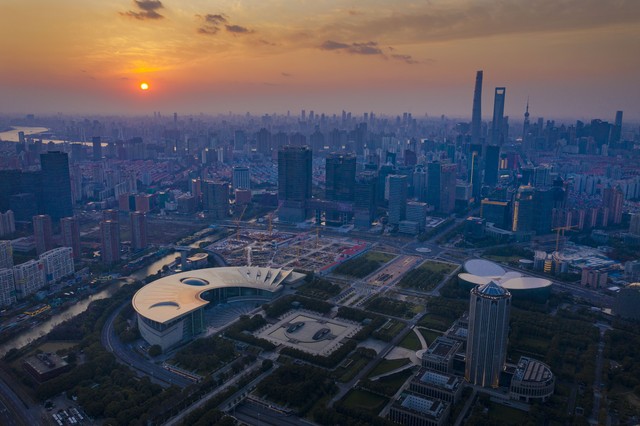 哈尔滨西站是哪个区？带你深入了解这座冰城的心脏地带，探索它的前世今生！