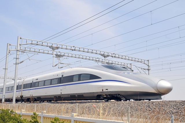 d字头是什么火车？揭秘动车组的秘密，带你体验200公里时速的飞驰快感