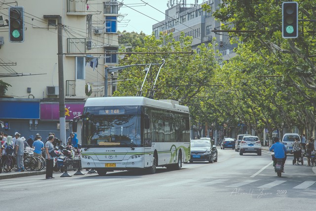 秦皇岛35路多久一趟？揭开城市公交背后的故事，带你体验秦皇岛的别样风情