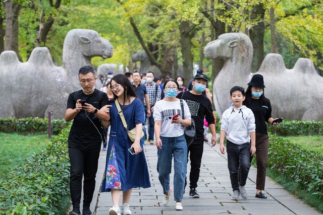 云南坑人的景点，你真的敢去吗？真实经历告诉你，哪些地方最坑，如何避免掉坑，一次揭秘，让你轻松游云南！
