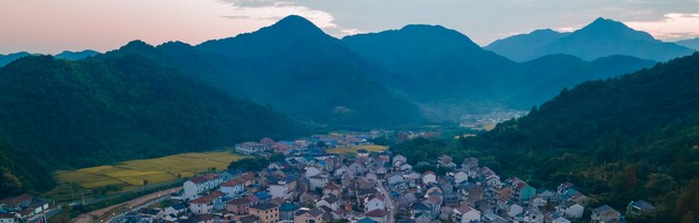 绍兴去丽江旅游价格大揭秘：从机票到旅行团，从酒店到美食，一场说走就走的浪漫之旅竟然只需要这么多！