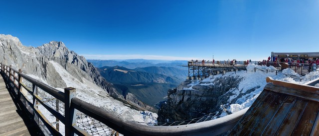 云南排名前五名知名景点，你绝对不能错过的绝美之地：玉龙雪山、洱海、泸沽湖、丽江古城与梅里雪山