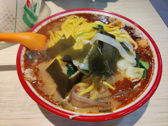 当天水麻辣烫遇上丝路明珠：一场味蕾与历史的邂逅，你绝对想不到这碗美食背后的城市故事