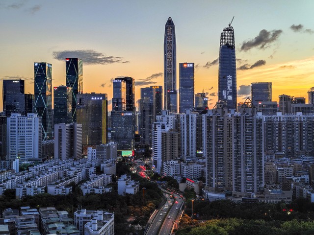 深圳医院验光多少钱？揭秘深圳几家知名眼科医院的验光费用，带你了解真正的专业服务价值