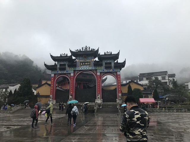 九华山求财去哪个庙？揭秘那些不为人知的许愿圣地，让你财运亨通，梦想成真！