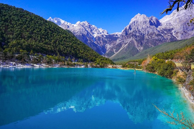 萍乡到云南旅游团：一场说走就走的奇幻之旅，带你领略彩云之南的神秘与美丽，体验不一样的风土人情，感受大自然的鬼斧神工