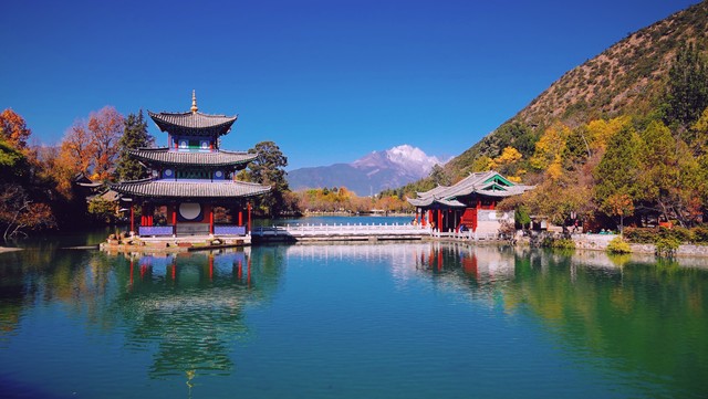 去丽江旅游去好的时间：2024年12月，当世界还在沉睡，丽江已经准备好迎接你