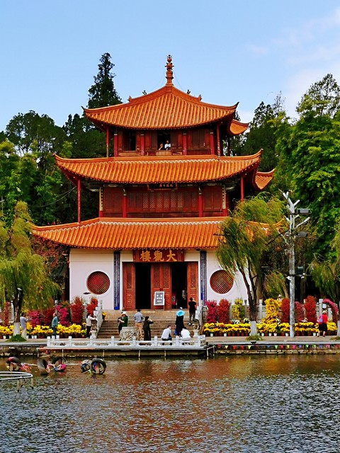 昆明旅游自由行攻略价格全解析：花最少的钱游遍春城美景