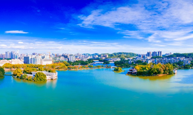 北京翠微路属于哪个区？海淀区的繁华背后，一条承载着历史与现代交融的道路正静静诉说着它的故事