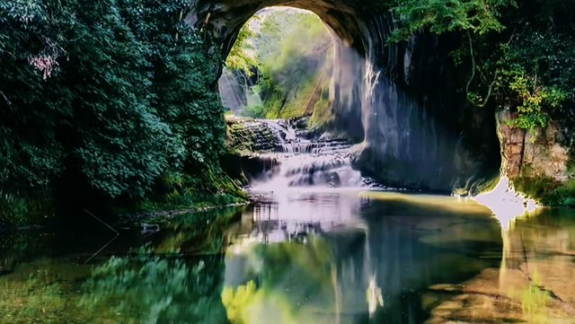 到小众秘境：九寨沟边上的马帮藏寨，金秋寺庙，遁入彩林奇境，探索中查沟不为人知的美丽角落