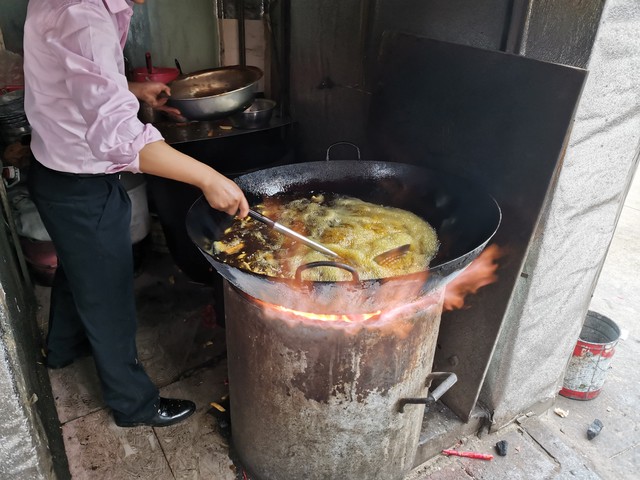 孟津有什么好吃的？从黄河鲤鱼到绿豆不翻儿，带你品味最地道的孟津风味！