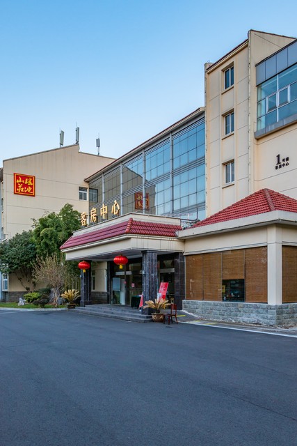 南京榴园宾馆怎么样——探秘东南大学校园里的三星级精品酒店，感受不一样的住宿体验