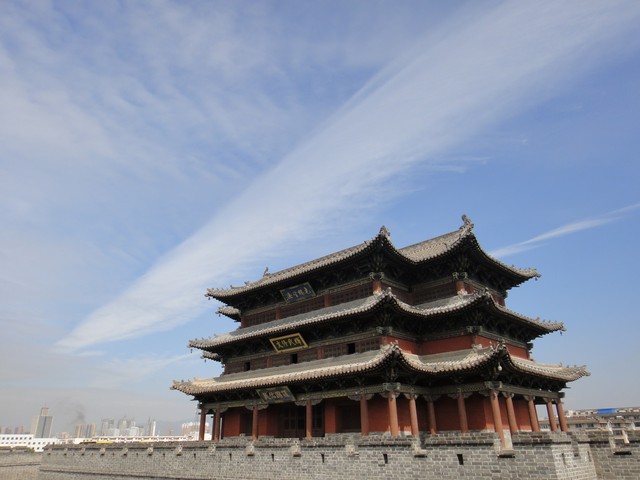 山西大同天气怎么样：从凛冽寒风到温暖阳光，一场与自然的亲密对话