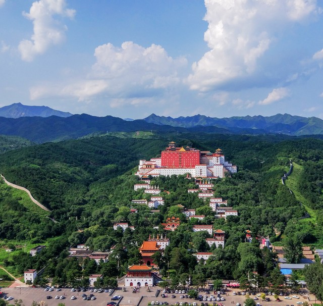 详细阅读:承德有多少个县?2024年最新行政区划大揭秘,带你走进这座充满历史与现代交融的城市 承德有多少个县?2024年最新行政区划大揭秘,带你走进这座充满历史与现代交融的城市
