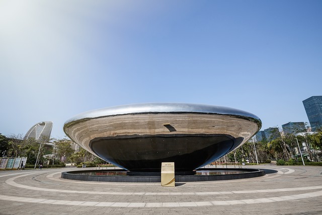 海口日月广场：从地下空间的重生到免税购物狂欢，这里正上演着一场商业与娱乐交织的夏日大戏