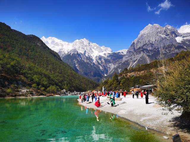 当梦想中的云南之旅遇上现实：去云南旅游危险么？揭开彩云之南神秘面纱下的真实情况，带您了解如何安全畅游这片美丽的土地