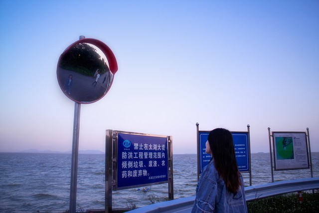 如何直面死亡：在有限的时间里，找到无限的意义，拥抱生命的每一个瞬间，让每一天都充满阳光与希望