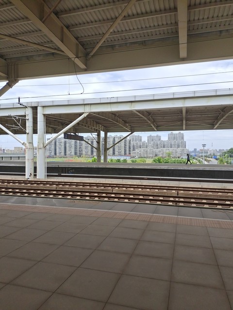 鄂州火车站在哪里？探寻这座城市的交通枢纽，如何改变了鄂州市民的生活方式