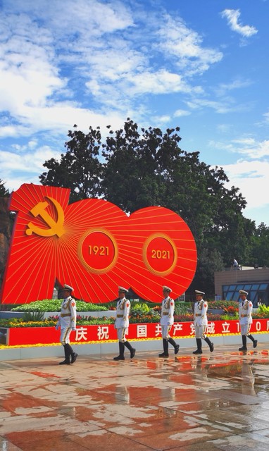 烈士陵园在哪个区：上海龙华烈士陵园的感人故事与珍贵记忆，你真的了解吗？