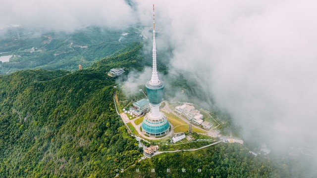 深圳到丽江旅游多少钱？揭秘2024年最划算的旅行预算与攻略，让你的旅程既经济又享受！