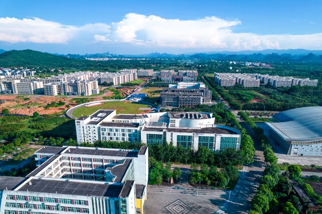 江西科技学院在哪个区？英雄城南昌瑶湖高校园区，这里有你不知道的故事！