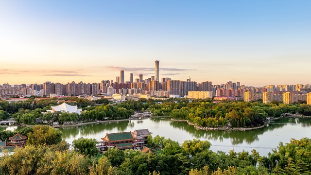 北京著名公园有哪些？带你领略古都最美的自然与人文景观，感受四季变换中的诗意生活