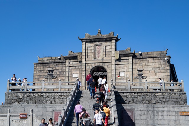 衡山住宿哪里方便？2024年最新衡山旅游攻略，带你找到最舒适的住处，享受山水间的宁静与美好