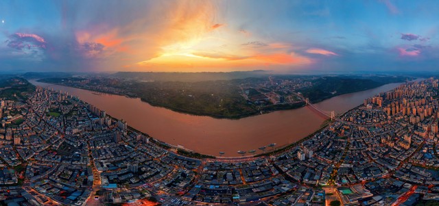 丰都有什么好玩的？2024年最新旅游攻略，带你玩转这座神秘而美丽的城市，探索鬼城名山、雪玉洞、南天湖等绝美景点，感受不一样的重庆风情，体验最地道的巴渝文化，让你一次玩个够！