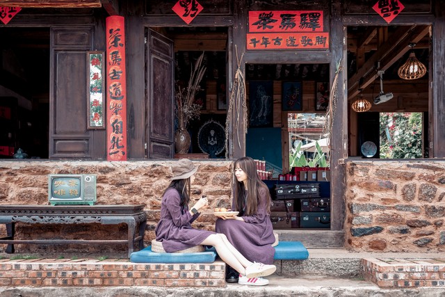 大冰的小屋丽江吧：一座充满故事与音乐的灵魂栖息地，你准备好感受它的魅力了吗？