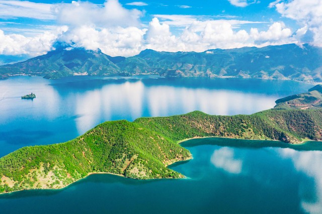 老年人旅游去哪里好？2024年最新推荐，带你走进适合爸妈的最美旅行目的地