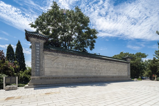 济南馨康源公司怎么样：从辉煌到崩塌，那些被承诺的高额回报背后隐藏着怎样的真相？