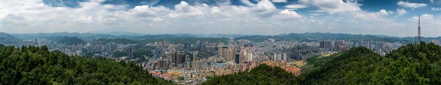 现在的贵州天气如何？大雾黄色预警笼罩下的贵州，你准备好了吗？