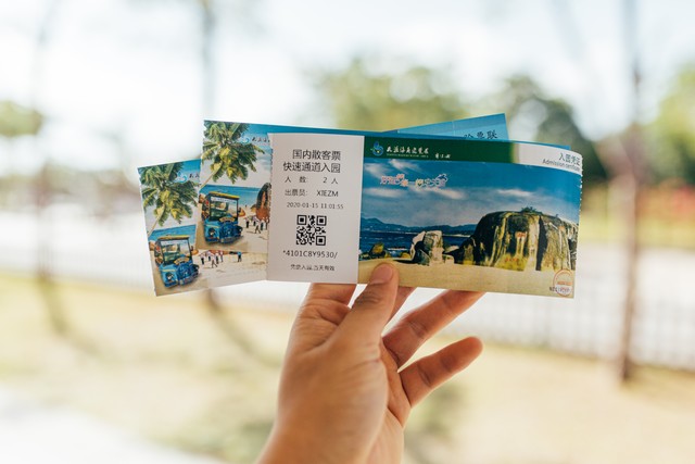 丽江，旅行社带你玩转雪山下的户外生活