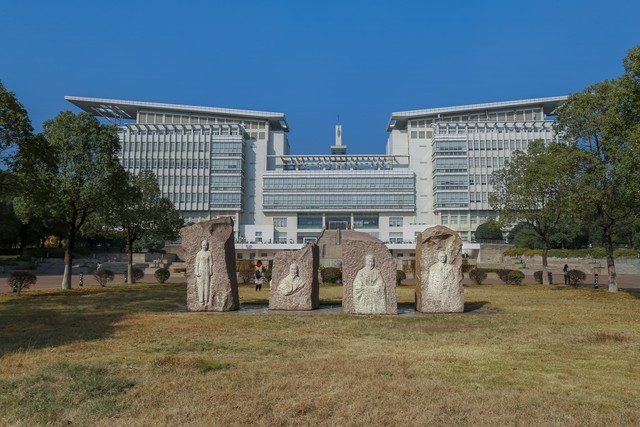 安师大怎么样？探秘这所充满活力与历史底蕴的高等学府，从校园生活到未来发展，你不知道的故事都在这里！
