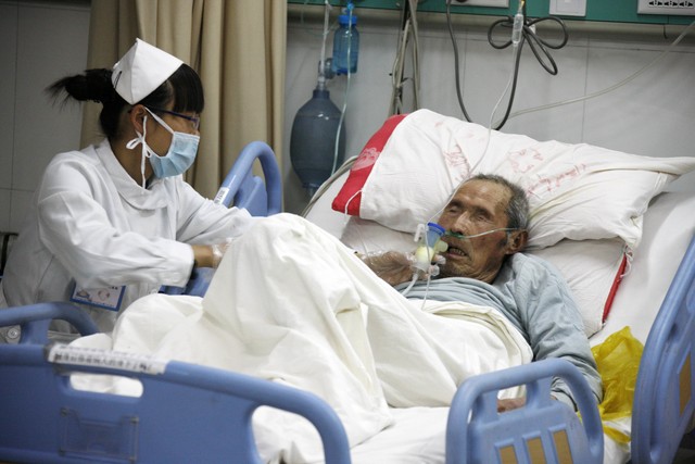 治愈了病痛：从绝望到希望的真实故事——如何在健康危机中找到生命的光芒，以及那些改变命运的关键瞬间