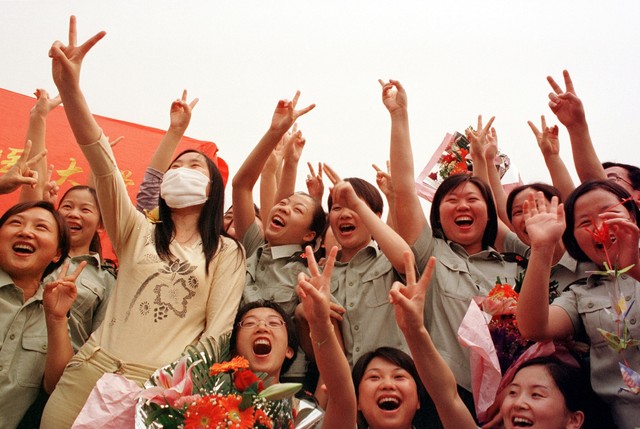 香港交友软件有哪些？2024年最火热的社交平台，从 Tinder 到本地创新应用，让你轻松找到真爱或知心好友！