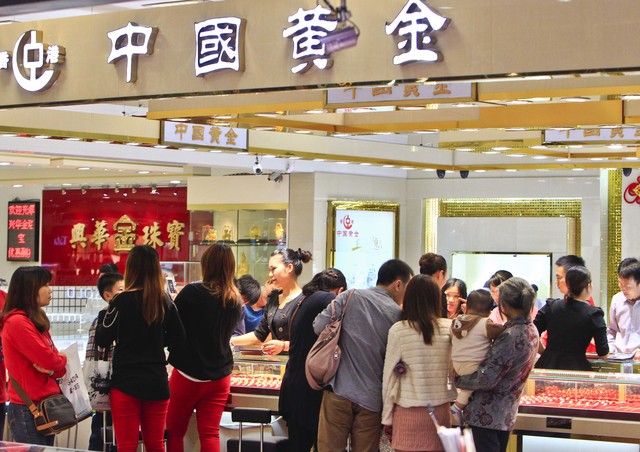 今亚金店怎么样：从上海豫园走出的老字号，如何在新时代绽放光彩？
