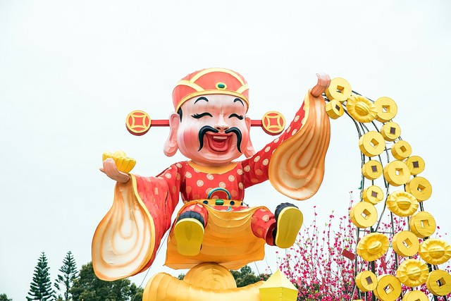 【财源广进】2024年如何让您的财富像滚雪球一样越滚越大？——从平凡到非凡的转变，听听这些真实故事