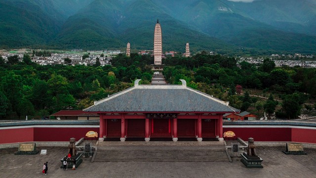 重建后的崇圣：从废墟中崛起，见证千年古寺的重生奇迹