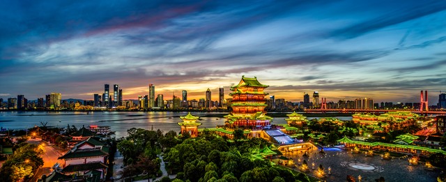 江西哪里有高铁？从南昌到景德镇，再到赣州，看江西如何用高铁编织梦想与未来的画卷