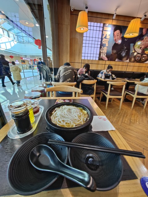 合肥有哪些好吃的地方？带你吃遍合肥的地道美食，感受味蕾的狂欢
