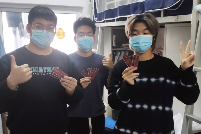 学长学姐们亲，那些年我们一起追过的梦想：从校园到职场，他们如何华丽转身？——揭开成长的秘密，见证青春的力量，探索成功的秘诀