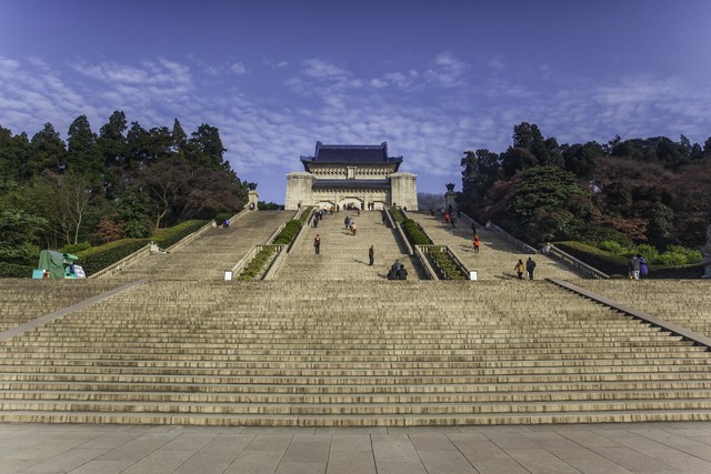 南京中山陵附近有哪些景点？一场说走就走的文化之旅，从这里开始探索南京的灵魂与魅力