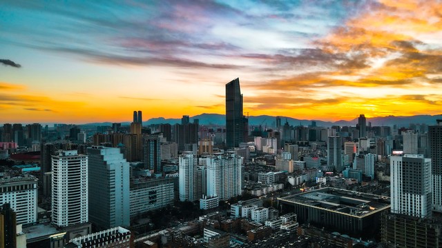 云南昆明4日旅游攻略：邂逅春城的每一刻精彩