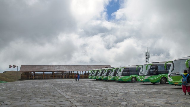 腾冲旅游客运班次最新动态：从大理到腾冲，那些不容错过的班车故事，以及如何巧妙规划旅程，让每一次出发都充满期待