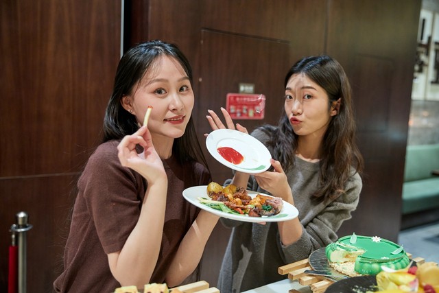 绥芬河美食有哪些？从舌尖上的俄罗斯风情到地道东北味，一场味蕾的盛宴等你来探索！