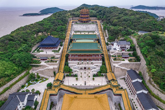 去普陀山需要带什么？2024年最新清单，轻松搞定你的旅行装备，让你的旅程无忧无虑，尽享观音菩萨道场的魅力与宁静