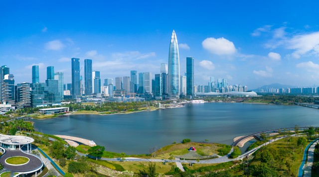 深圳西离哪个口岸近？深圳西站出发，最快捷的通关路线大揭秘，带你轻松玩转香港一日游！