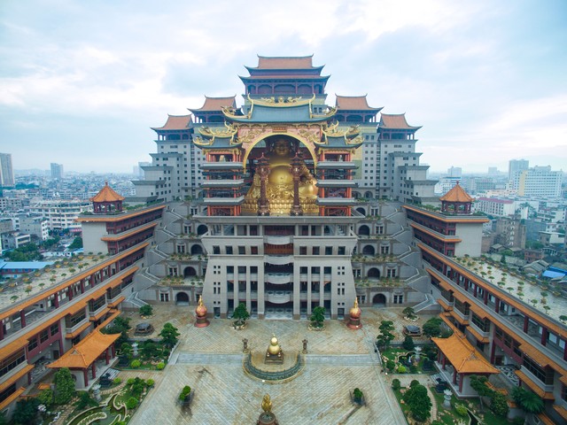 玉林有哪些旅游景点？2024年最全玉林游玩攻略，带你发现广西玉林隐藏的美景与乐趣，从古老的文化遗址到现代娱乐设施，一网打尽！不看不知道，一看吓一跳，原来玉林这么好玩！