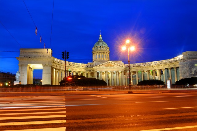 俄罗斯有什么景点？2024年不可错过的俄罗斯旅游宝藏地，从莫斯科到圣彼得堡，再到神秘的贝加尔湖，每一处都让你心跳加速！